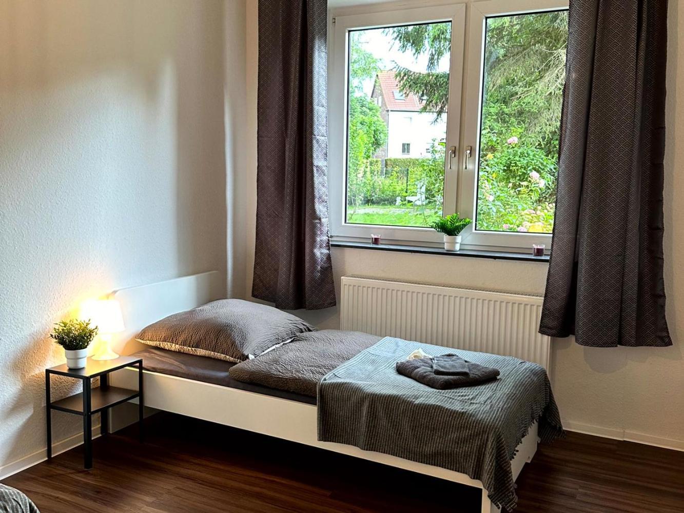 Cozy Apartment With Garden In Gelsenkirchen Extérieur photo