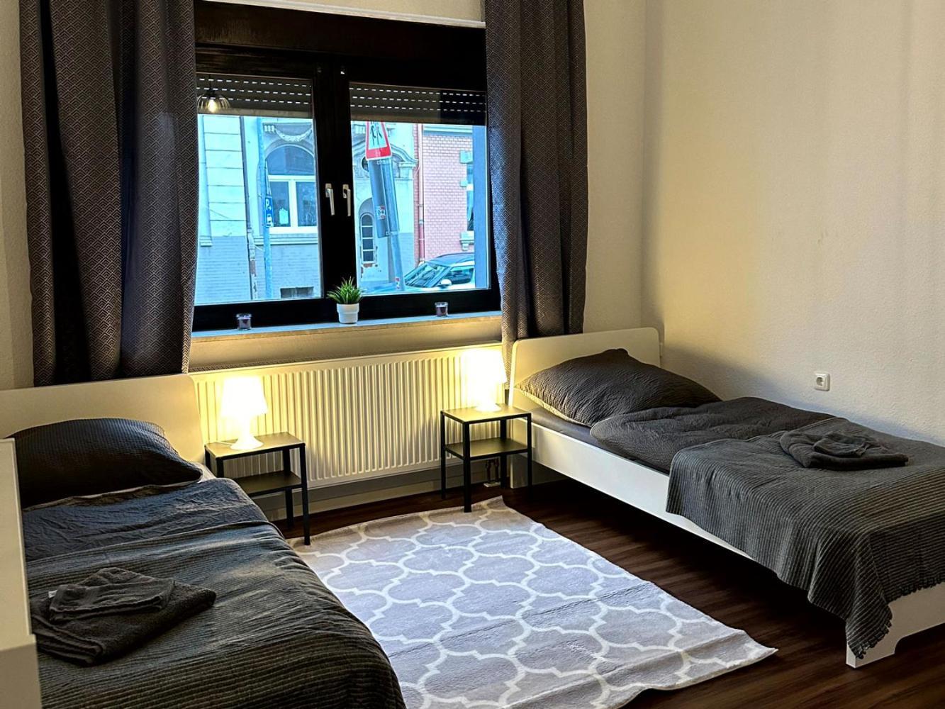 Cozy Apartment With Garden In Gelsenkirchen Extérieur photo